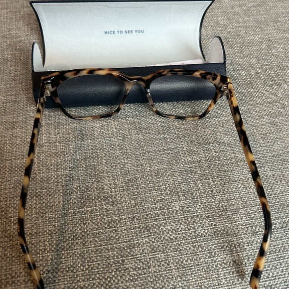 Warby Parker Eyeglasses Hughes W in Marzipan Tortoise Square Frame Only - Picture 5 of 12